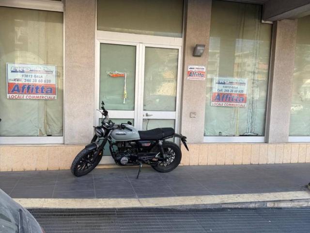 Locale Commerciale in vendita a Quartiere Santa Maria Gesù, Gela