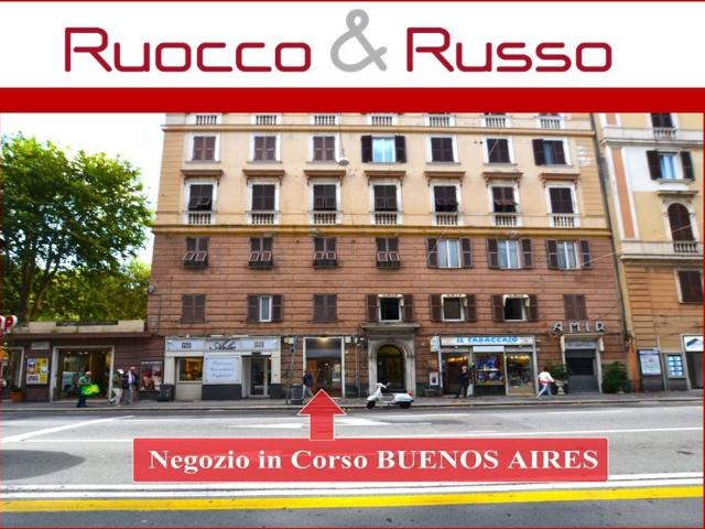 Locale Commerciale in vendita a Foce, Genova