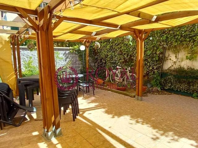 Locale Commerciale in vendita a Livorno