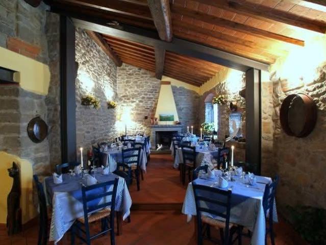 Locale Commerciale in vendita a Loro Ciuffenna, Toscana