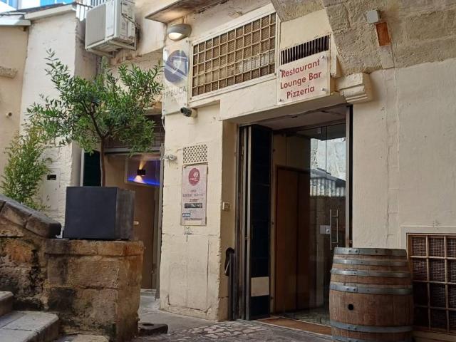 Locale Commerciale in vendita a Centro Storico, Matera