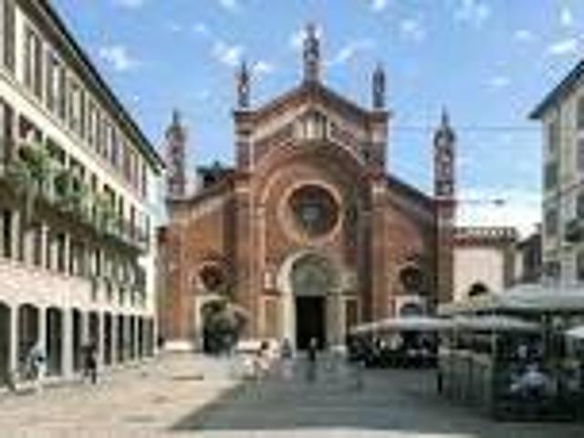 Locale Commerciale in vendita a Municipio 1, Milano