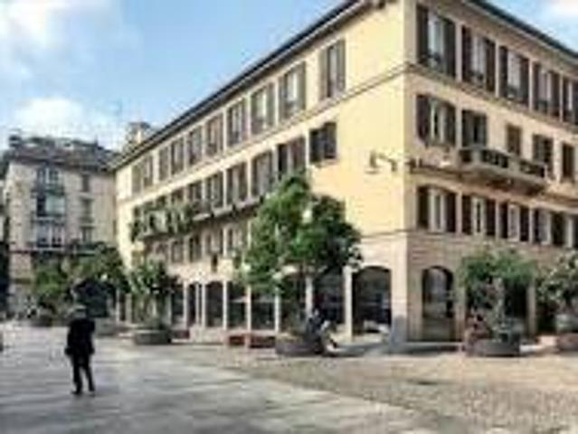 Locale Commerciale in vendita a Municipio 1, Milano
