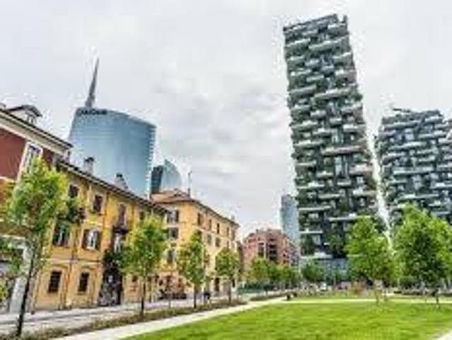Locale Commerciale in vendita a Municipio 9, Milano