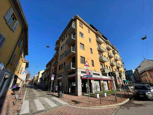 Locale Commerciale in vendita a Municipio 3, Milano