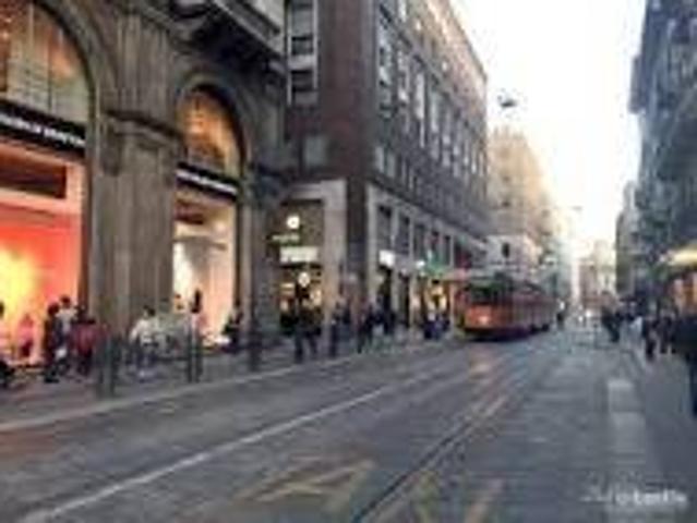 Locale Commerciale in vendita a Municipio 1, Milano