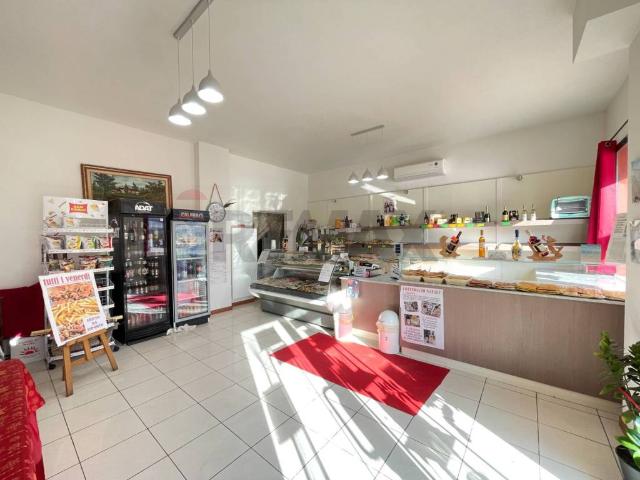 Locale Commerciale in vendita a Samminiatello, Montelupo Fiorentino