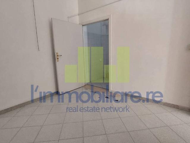 Locale Commerciale in vendita a Mugnano Di Napoli, Campania