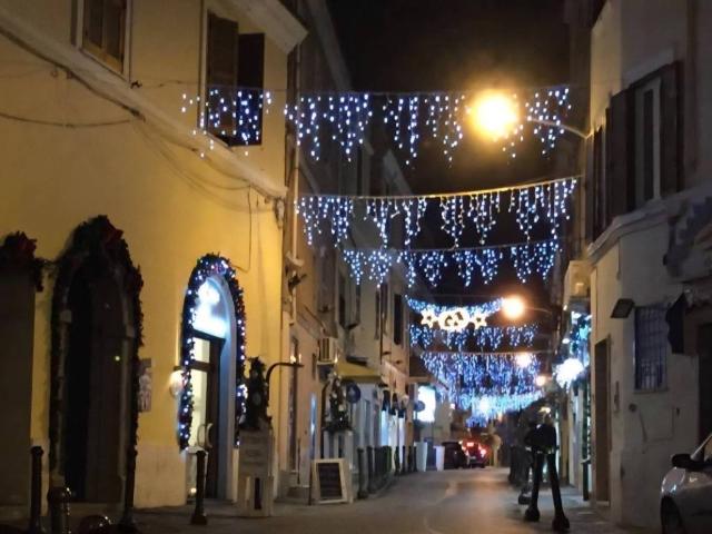 Locale Commerciale in vendita a Borgo Medievale, Roma Capitale