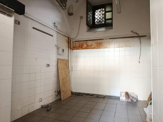 Locale Commerciale in vendita a Piedimonte, Nocera Inferiore