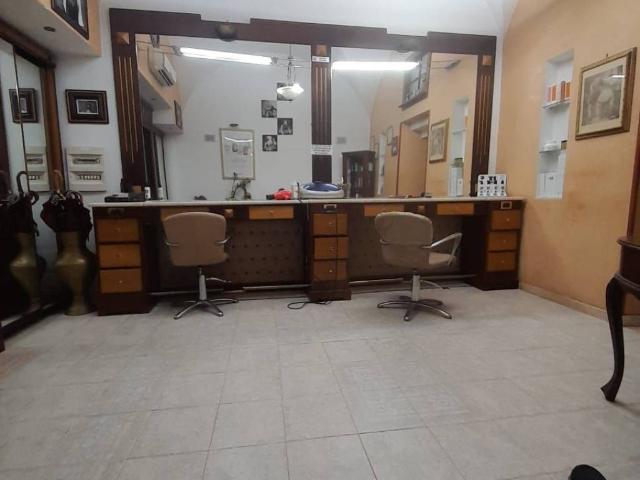 Locale Commerciale in vendita a Piedimonte, Nocera Inferiore