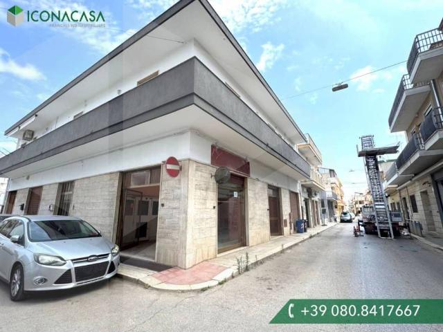 Locale Commerciale in vendita a Puglia, Bari