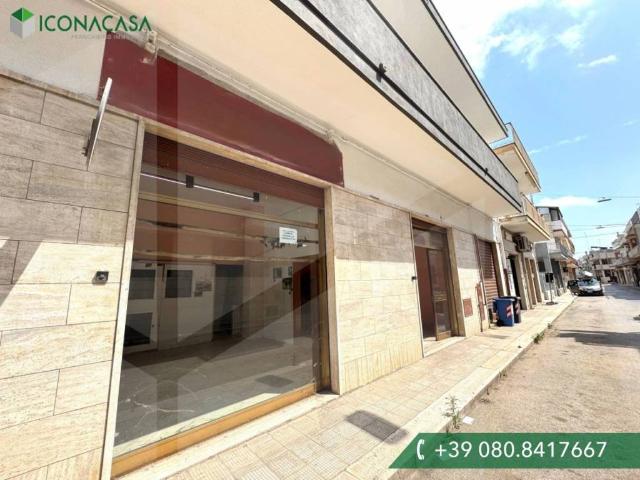 Locale Commerciale in vendita a Puglia, Bari