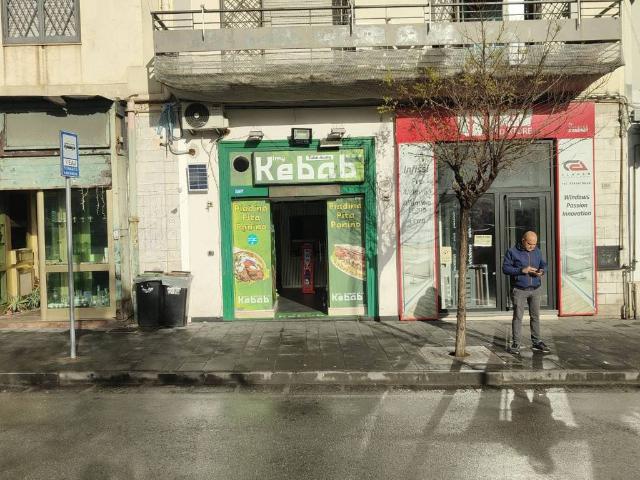 Locale Commerciale in vendita a Arco Felice, Pozzuoli