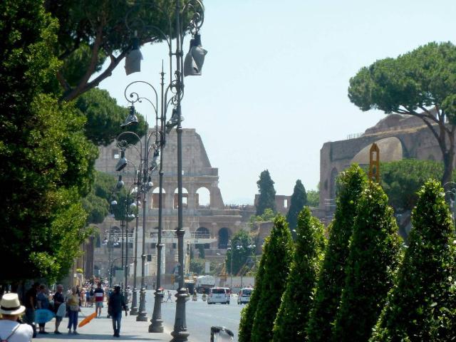 Locale Commerciale in vendita a Municipio Roma I, Roma Capitale