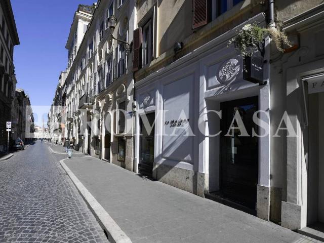 Locale Commerciale in vendita a Municipio Roma I, Roma Capitale