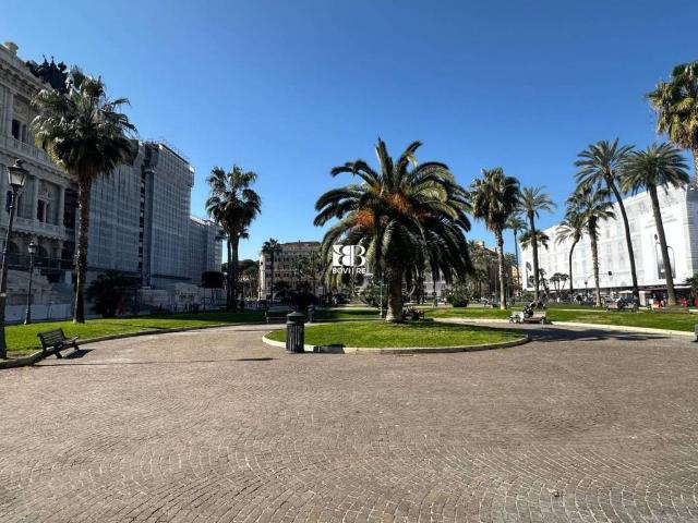 Locale Commerciale in vendita a Municipio Roma I, Roma Capitale