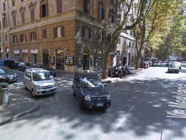 Locale Commerciale in vendita a Municipio Roma I, Roma Capitale