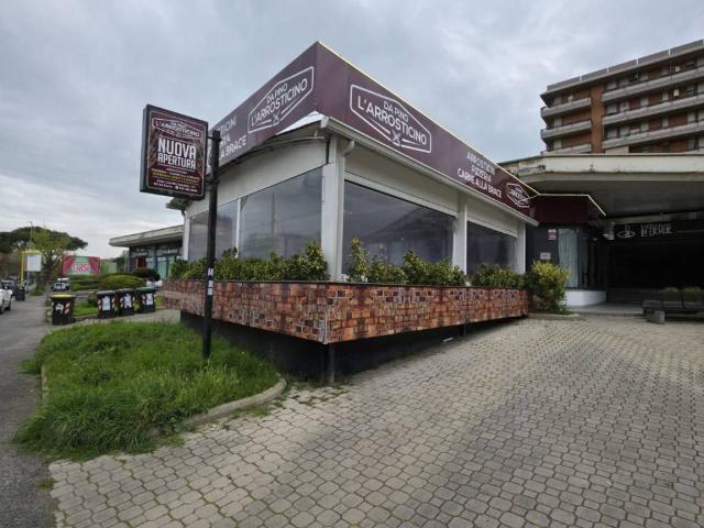 Locale Commerciale in vendita a Mostacciano, Roma Capitale