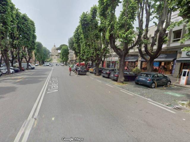 Locale Commerciale in vendita a Municipio Roma IX, Roma Capitale