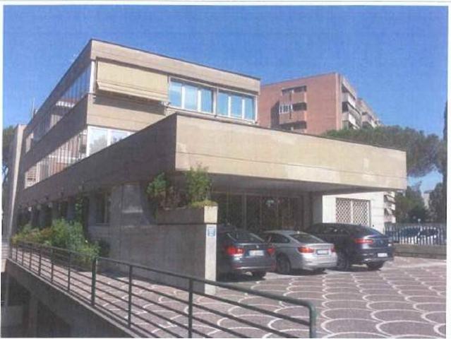 Locale Commerciale in vendita a Mostacciano, Roma Capitale