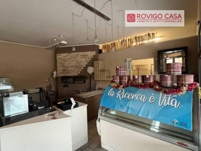 Locale Commerciale in vendita a Rovigo, Veneto