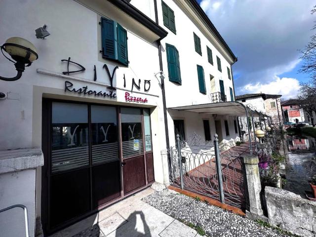 Locale Commerciale in vendita a Prodolone, San Vito Al Tagliamento