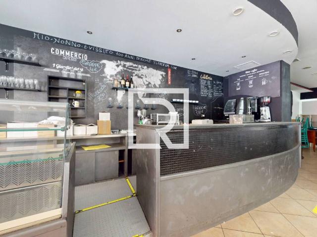 Locale Commerciale in vendita a Savignano sul Rubicone, Forlì-Cesena