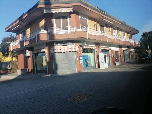 Locale Commerciale in vendita a Secugnago, Lombardia