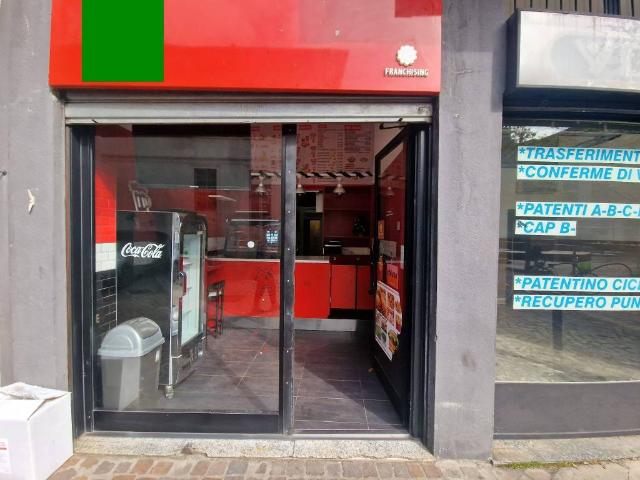Locale Commerciale in vendita a Zona Omogenea Milano Nord, Sesto San Giovanni