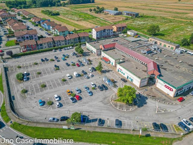 Locale Commerciale in affitto a Piemonte, Torino