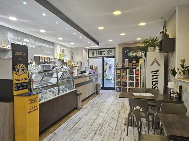 Locale Commerciale in vendita a Izzalini, Umbria