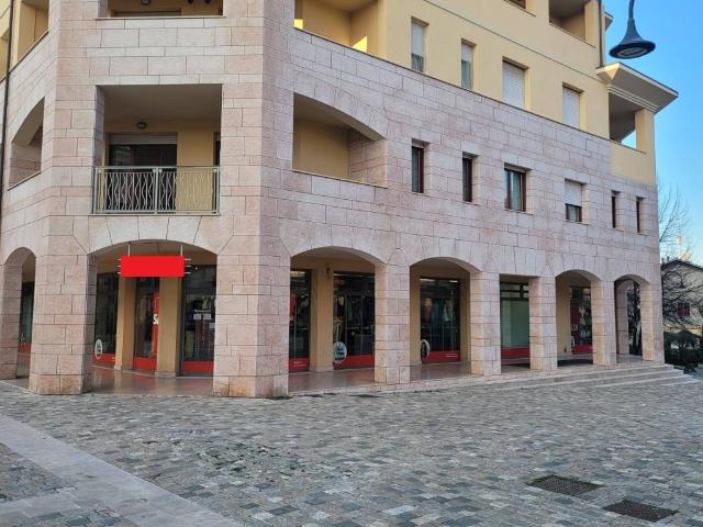 Locale Commerciale in vendita a Unione di comuni Valmarecchia, Verucchio