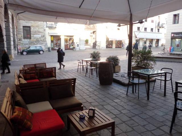 Locale Commerciale in vendita a Vicenza, Veneto