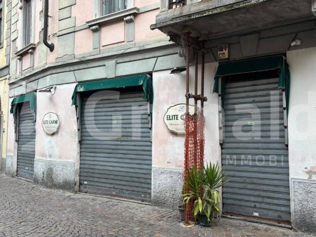 Locale Commerciale in vendita a Abbiategrasso, Lombardia