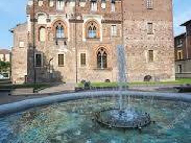 Locale Commerciale in vendita a Castelletto, Abbiategrasso