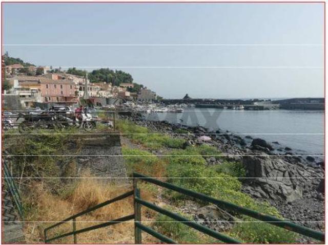 Locale Commerciale in vendita a Acireale, Sicilia
