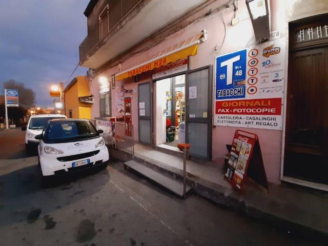 Locale Commerciale in vendita a Pozzillo Superiore, Acireale