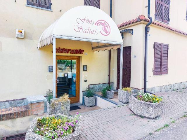 Locale Commerciale in vendita a Piemonte, Asti