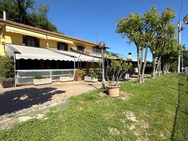 Locale Commerciale in vendita a Piemonte, Cuneo