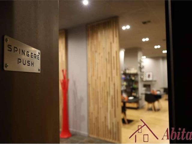 Locale Commerciale in vendita a Piemonte, Cuneo