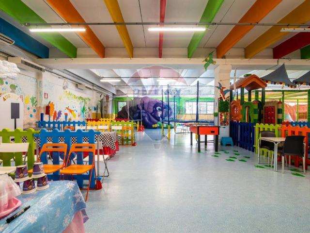 Locale Commerciale in vendita a Albignasego, Veneto