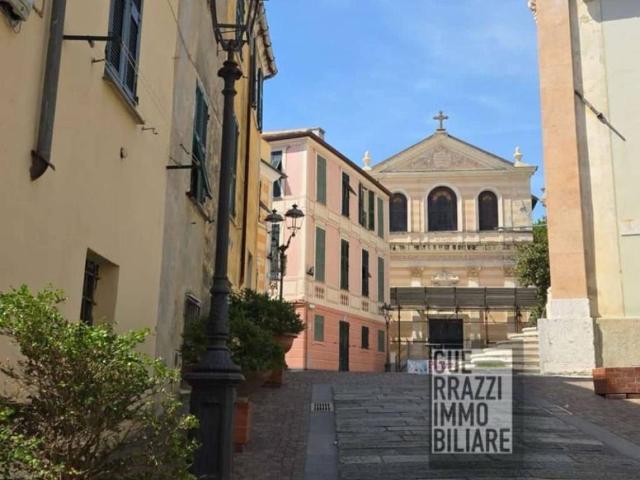 Locale Commerciale in vendita a Albissola Marina, Liguria