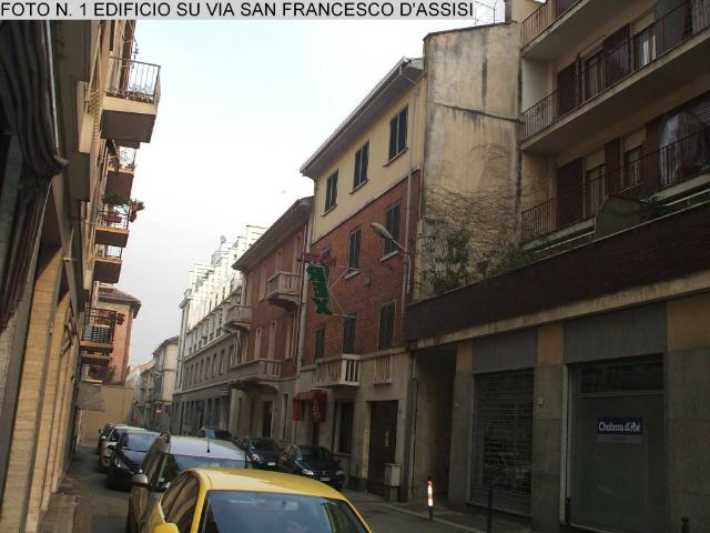 Locale Commerciale in vendita a Piemonte, Alessandria
