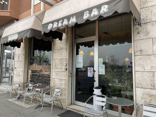 Locale Commerciale in vendita a Piemonte, Alessandria