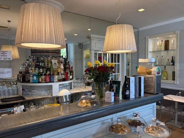 Locale Commerciale in vendita a Piemonte, Alessandria