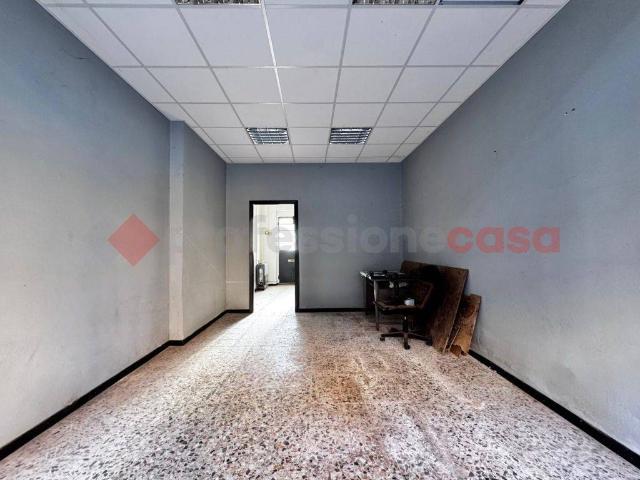Locale Commerciale in vendita a Piemonte, Novara