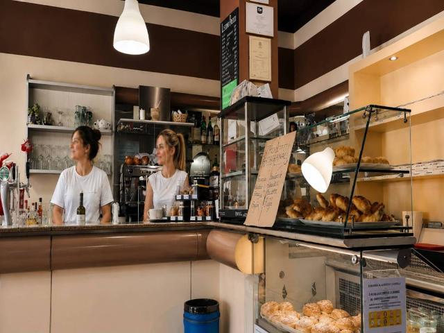 Locale Commerciale in vendita a Piemonte, Novara