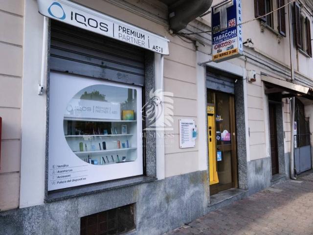 Locale Commerciale in vendita a Piemonte, Asti