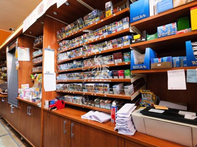 Locale Commerciale in vendita a Piemonte, Asti